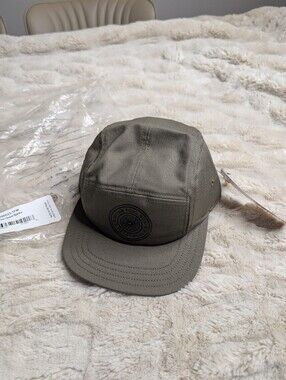 BNWT Smartwool Olive Green Embroidered Logo 5 Panel Cap